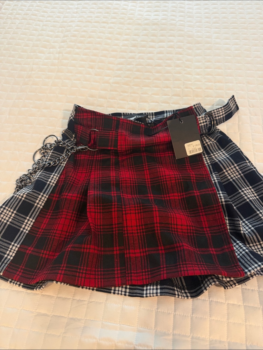 Plaid Two-Tone Mini Skirt with Chain Accent - Red & Navy